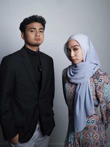 Penyanyi asal Malaysia viral, Nuha Sakinah Binti Saiful Bahrin membawakan lagu berjudul Casablanca dan berduet dengan Naufal Azrin.