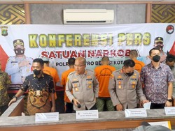 Dor! Sergap Pengedar Narkoba di Bekasi, Polisi Dibalas Tembakan