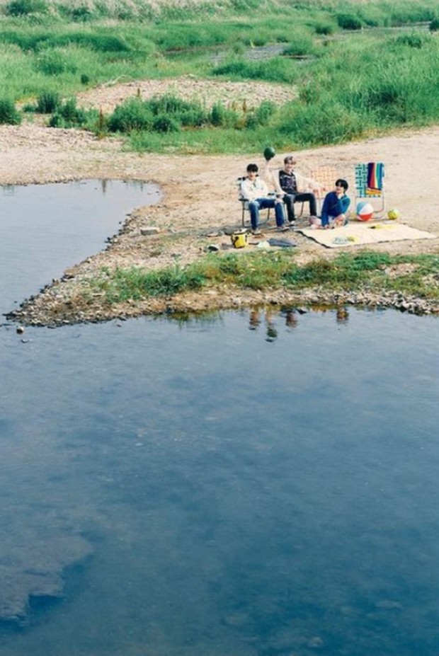 Potret Taeil, Kun dan Yangyang untuk perilisan Rain Day/Foto: instagram.com/nct NCT membagikan potret Taeil, Kun dan Yangyang untuk menunggu waktu perilisan Rain Day.