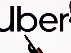 550 Perempuan AS Tuntut Uber Atas Ribuan Serangan Seksual 550 Perempuan AS Tuntut Uber Atas Ribuan Serangan Seksual