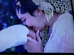 Akad Nikah Berlangsung Haru, Via Vallen Tak Kuasa Tahan Tangis