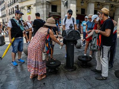 Antre Keran Air di Tengah Kota Madrid, Ada Apa?