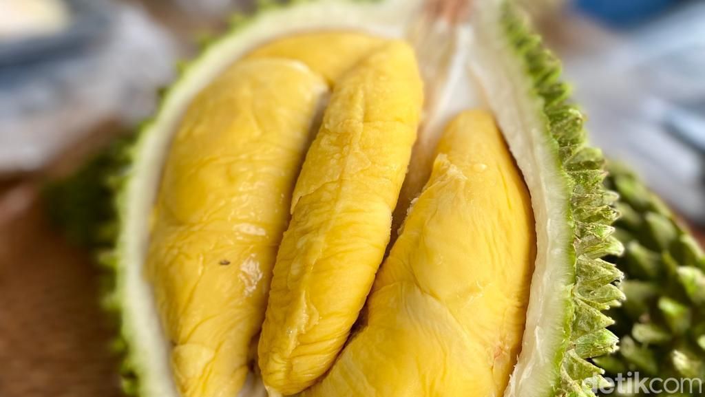 Pecinta Durian Ayo Ngeduren di Gerai Ini!