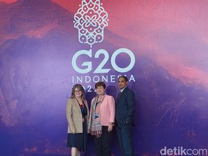 Gaya Menkeu-Bos Bank Sentral G20 Seharian Pakai Batik di Bali