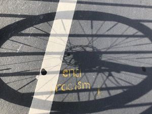 Pasangan Ini Gowes Keliling Inggris dan Bugil untuk Kampanye Lingkungan Pasangan Ini Gowes Keliling Inggris dan Bugil untuk Kampanye Lingkungan