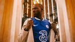 Koulibaly Tampil Gaya dengan Jersey Chelsea di Las Vegas