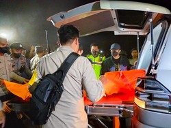 Satu Awak Kapal Tewas Terpanggang Saat KMP Nusa Penida Terbakar