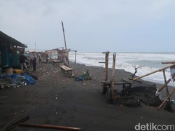 BMKG: Teluk Bone-Perairan Selayar Dilanda Gelombang Tinggi 1 Maret
