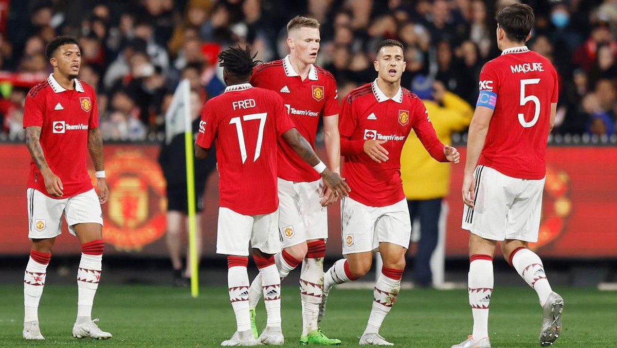 Manchester United disebut butuh gelandang kuat. (Foto: Getty Images/Mike Owen)