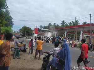 Mobil Terbakar di SPBU Polman, Pengemudi Luka Dilarikan ke RS