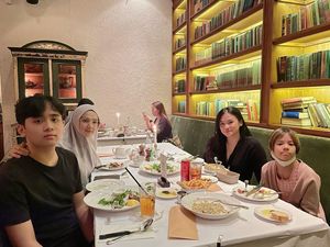 Mulan Jameela Ternyata Hobi Masak dan Doyan Makan Bakso Mulan Jameela Ternyata Hobi Masak dan Doyan Makan Bakso