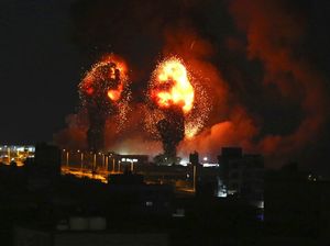Pabrik Senjata Hamas Meledak Diserang Roket Israel