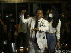 Heboh Punya Kembaran, Hotman Paris: Kembar? Mau Temu Dong!