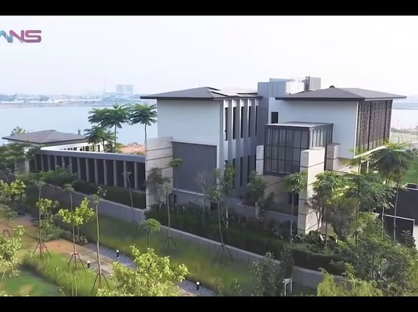 10 Foto Rumah Survei Raffi Ahmad & Nagita Slavina Rp 71 M, Pemandangan Danau
