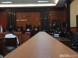 Sidang Korupsi Dana KONI Padang, Terdakwa Sebut Diperintah Gubernur Mahyeldi
