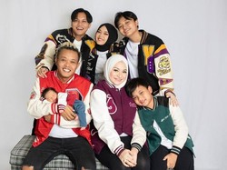 Sule Posting Foto Adzam dan Semua Kakaknya, Netizen: Kangen Banget!