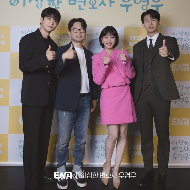 Sutradara Extraordinary Attorney Woo/ Foto : instagram.com/channel.ena/