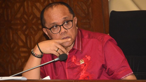Wakil Ketua Komisi II DPR Junimart Girsang Wakil Ketua Komisi II DPR Junimart Girsang