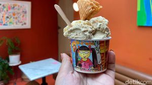 Ada Gelato Kastengel dan Teh Botol yang Manis Gurih di Kafe Ramah Anabul