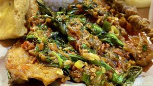 Pedas Nagih Ayam Rempah Sambal Kemangi yang Bikin Tambah Nasi