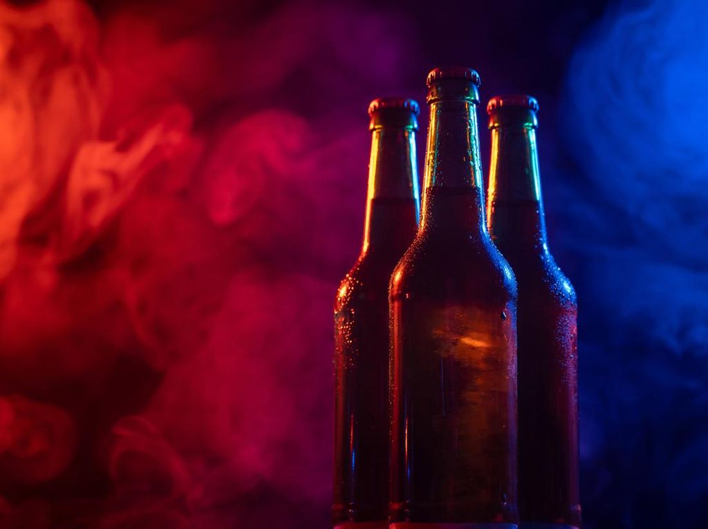 Nyeri Hebat Disangka Sembelit, Ternyata Ada Botol Minum di Usus Besar Nyeri Hebat Disangka Sembelit, Ternyata Ada Botol Minum di Usus Besar