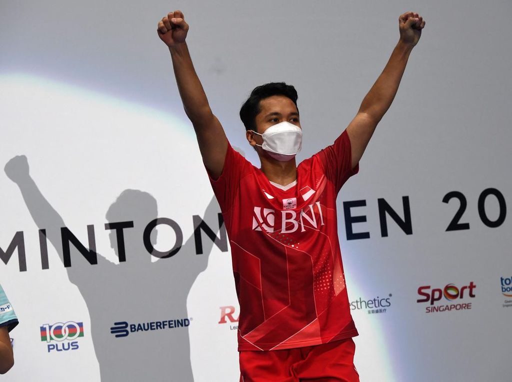 Jokowi Ucapkan Selamat Atas Gelar Juara Ginting Cs di Singapore Open