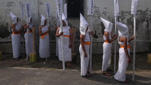 Melihat Kirab Cethik Geni di Klaten