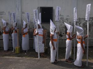 Melihat Kirab Cethik Geni di Klaten