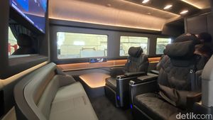 Mercedes-Benz Sprinter Lombardi: dari Kosongan Jadi Mobil Sultan