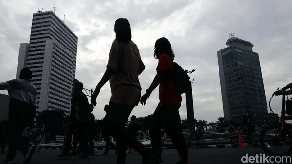 Meski Mendung, CFD di Bunderan HI Dipenuhi Warga