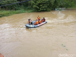 Seorang ABG Dilaporkan Tenggelam di Sungai Ciwaringin Cirebon