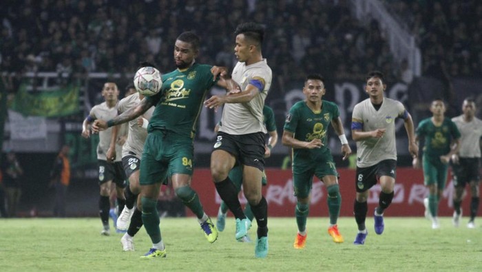 Persebaya Surabaya vs PSIM Yogyakarta