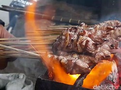 Empuk Lembut Sate Domba Sakub, Tak Kalah dari Sate Balibul!