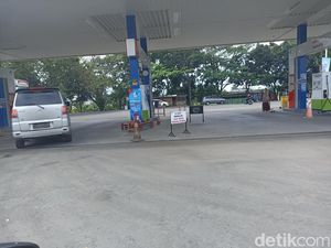 Pertalite Langka di Cianjur, Pertamina: Demand Meningkat, Stok Cukup! Pertalite Langka di Cianjur, Pertamina: Demand Meningkat, Stok Cukup!