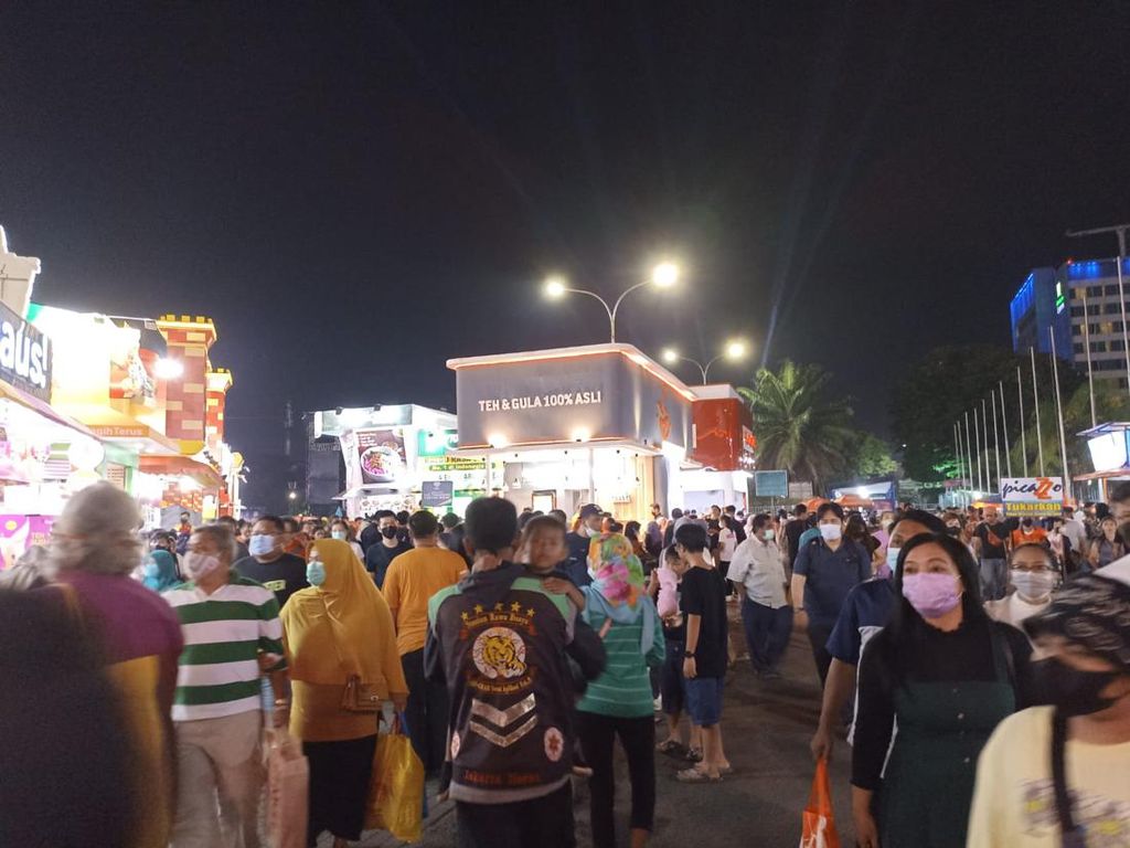 Hari Terakhir Jakarta Fair 2022, Pengunjung Membludak