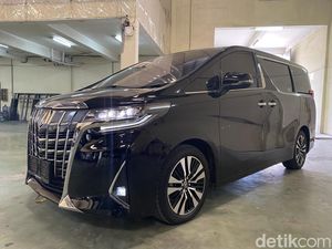 Pertamax Naik, Isi Full Tank Toyota Alphard Tembus Rp 1 Juta Pertamax Naik, Isi Full Tank Toyota Alphard Tembus Rp 1 Juta