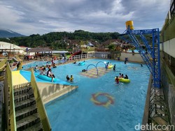 Yuk, Seru-seruan Saat Nataru di Wahana Alam Parung Tasikmalaya