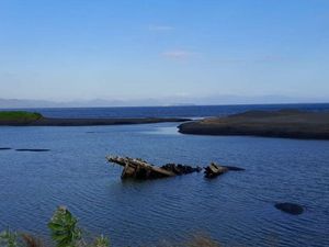 Potongan Kapal Laut Zaman Belanda Ditemukan di Lombok, Warga Geger