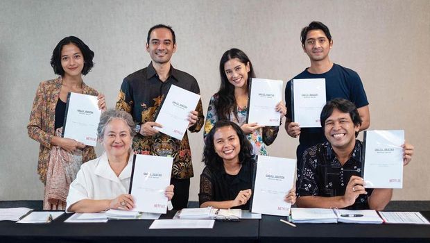 Bikin Heboh, Ini Sosok Pasangan Arya Saloka Usai Keluar dari 'Ikatan Cinta'