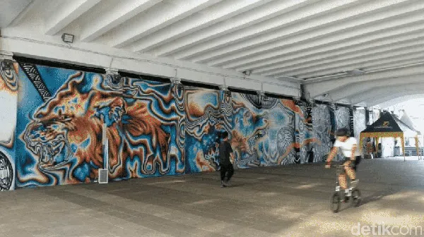 Nggak Cuma Satu, Sudirman Punya Beragam Spot Ikonik