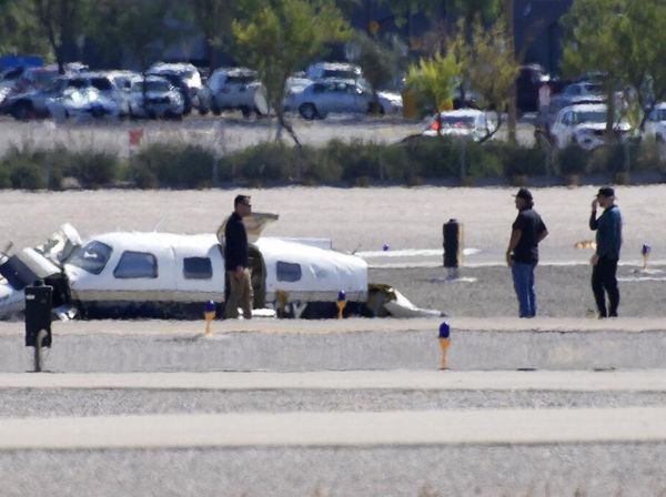 Foto-foto 2 Pesawat Tabrakan di Las Vegas yang Tewaskan 4 Orang