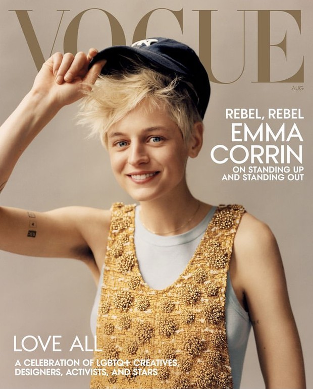 Foto: instagram.com/voguemagazine/Jamie Hawkesworth Emma Corrin, cover Vogue Agustus 2022/