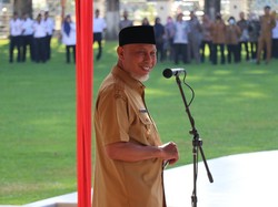 Percepat Akses Sanitasi Layak, Gubernur Sumbar Terima Penghargaan HAKLI