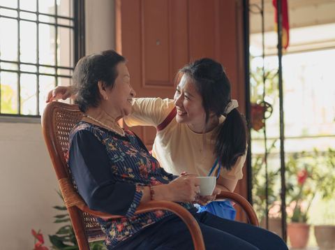 Ilustrasi keluarga yang berumur panjang