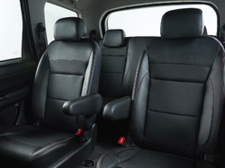 Stargazer Bukan yang Pertama, Wuling Confero Lebih Dulu Punya Captain Seat