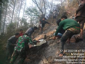 Kebakaran Hutan di Taput Menelan Korban Jiwa Kebakaran Hutan di Taput Menelan Korban Jiwa
