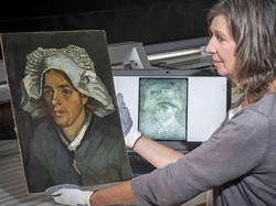 Langka Banget! Potret Vincent Van Gogh Ditemukan di Balik Lukisan