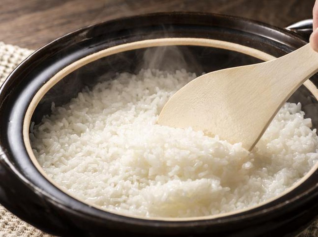 Makan Nasi Putih Dianggap Penyebab Kegemukan, Ini Fakta Nutrisinya