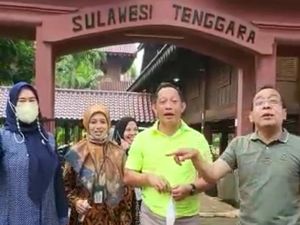 Mendagri-Mensesneg Minta Gubernur Sultra Ali Mazi Benahi Anjungan TMII