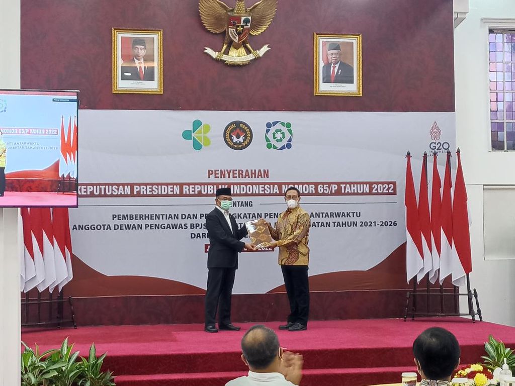 Jokowi Angkat Abdul Kadir Jadi Ketua Dewas BPJS Kesehatan
